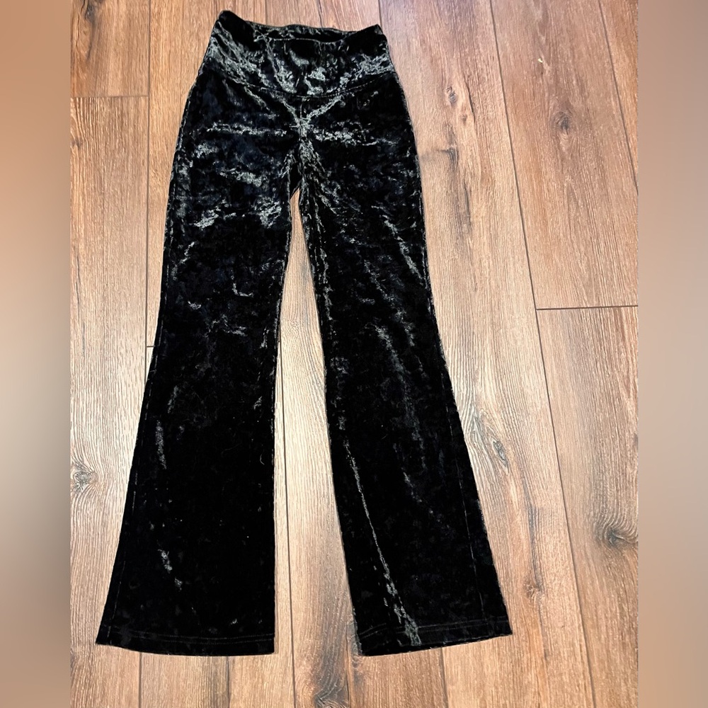 Sugar and Jade Black Velvet Pull On Pants Size Medium